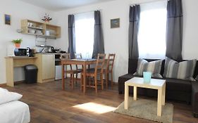 Akali Studio Apartments